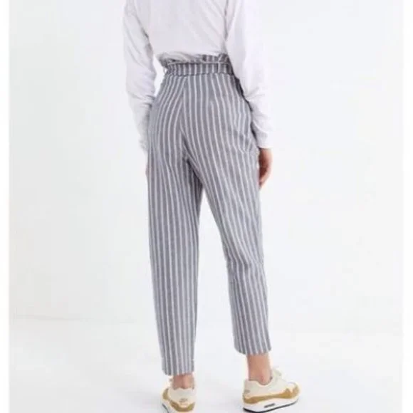 Urban Outfitters Gianna High Rise Paperbag Pants - Picture 2 of 6